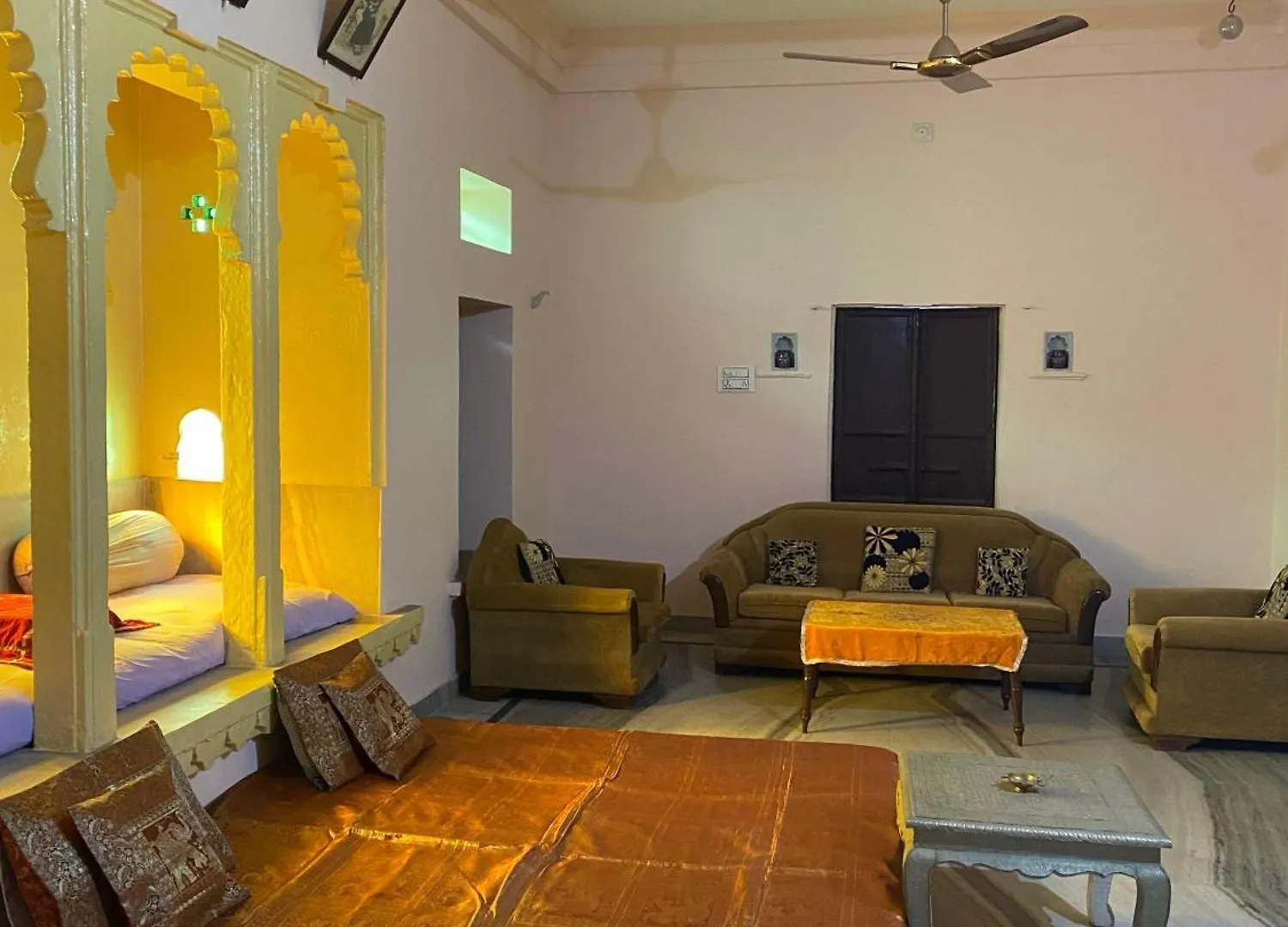 Tana Haveli - Heritage Homestay 우다이푸르 0*,